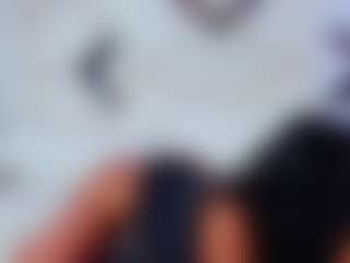 Live cam show with Stormy Butty - Squirt on CamwithHer