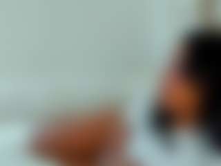 Live cam show with Stormy Butty - Oil on Gym Cam Girls