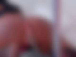 Live cam show with Stormy Butty - Oil on Camsoda