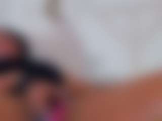 Live cam show with Stormy Butty - Fingering on Mixed Magazine Live