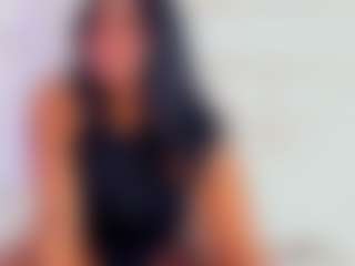 Live cam show with Stormy Butty - Athletic Blowjob on Camsoda