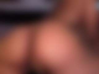 Youlovechina's Live Sex Cam Show
