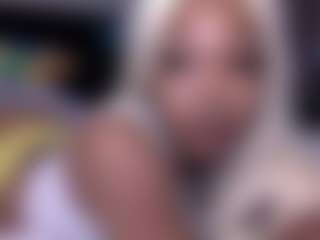 Live cam show with Youlovechina - Ebony Lush on Milf Play