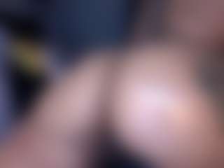 Youlovechina's Live Sex Cam Show
