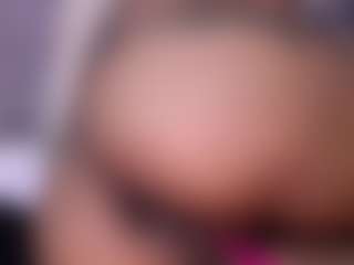 Youlovechina's Live Sex Cam Show
