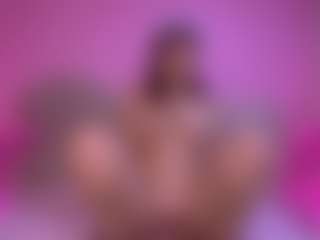 Live cam show with zoe-12 - Nature on milfzrlive.com