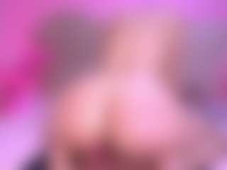 zoe-12's Live Sex Cam Show