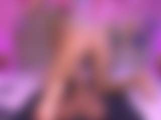 zoe-12 MILF webcam performer live streaming