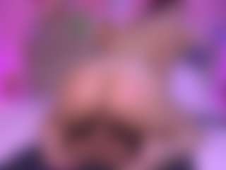 zoe-12's Live Sex Cam Show