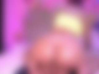 zoe-12's Live Sex Cam Show