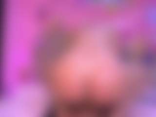 zoe-12's Live Sex Cam Show