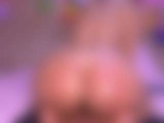 zoe-12's Live Sex Cam Show