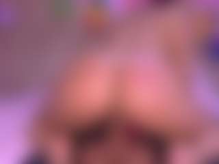 Live cam show with zoe-12 - Tease MILF on Free Soda