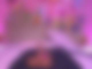 zoe-12 MILF webcam performer live streaming