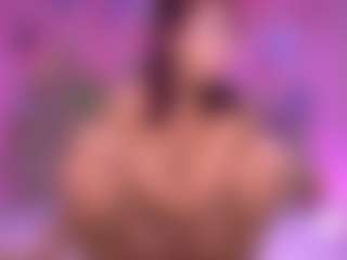 zoe-12 MILF webcam performer live streaming