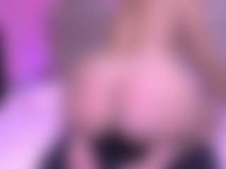 Live cam show with zoe-12 - Anal Toys on Soda Cam