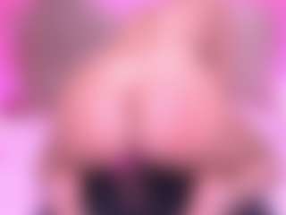 zoe-12's Live Sex Cam Show