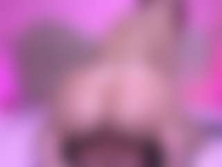 zoe-12's Live Sex Cam Show