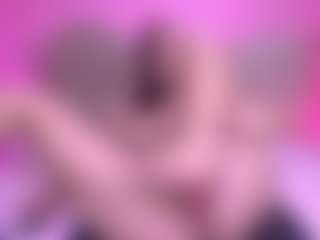 zoe-12's Live Sex Cam Show