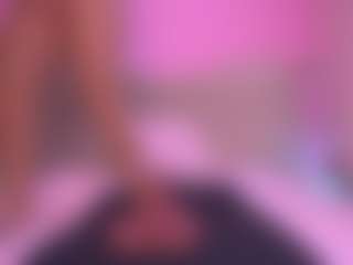 zoe-12's Live Sex Cam Show