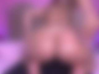 zoe-12's Live Sex Cam Show