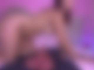 zoe-12's Live Sex Cam Show
