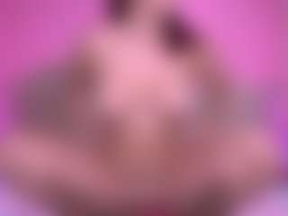 zoe-12 MILF webcam performer live streaming