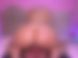 zoe-12's Live Sex Cam Show