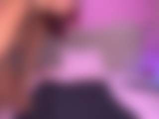 zoe-12's Live Sex Cam Show