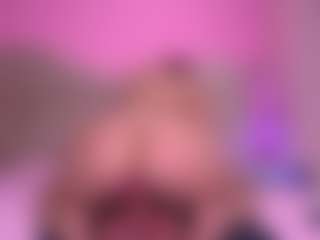 zoe-12's Live Sex Cam Show