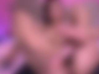 zoe-12's Live Sex Cam Show