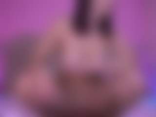 Live cam show with zoe-12 - Average on TeamSkeetLive