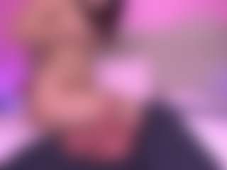 zoe-12's Live Sex Cam Show