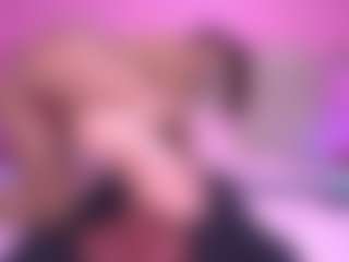 zoe-12's Live Sex Cam Show