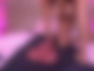 Live cam show with zoe-12 - Mature MILF on SmokeAndPoke