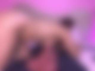 zoe-12's Live Sex Cam Show