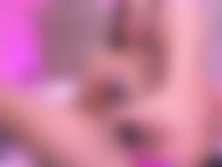 Live cam show with zoe-12 - Red Hair Squirt on Camsoda