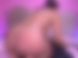 zoe-12's Live Sex Cam Show