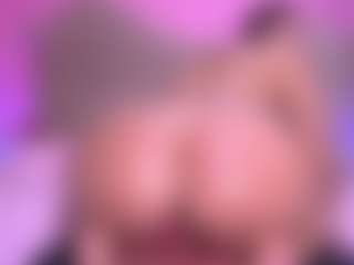 zoe-12's Live Sex Cam Show