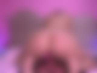 zoe-12's Live Sex Cam Show