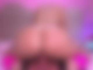 zoe-12's Live Sex Cam Show