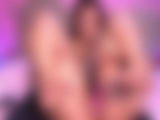 zoe-12's Live Sex Cam Show