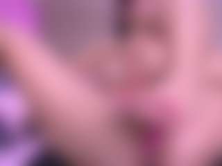 zoe-12's Live Sex Cam Show