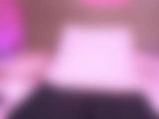 zoe-12's Live Sex Cam Show