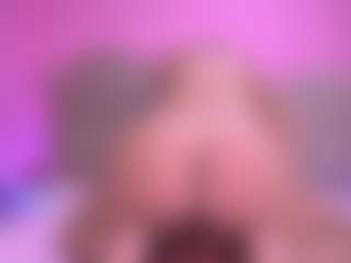 zoe-12's Live Sex Cam Show