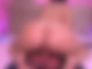 zoe-12's Live Sex Cam Show