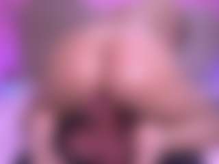 zoe-12's Live Sex Cam Show
