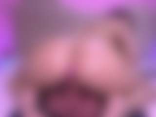 zoe-12's Live Sex Cam Show