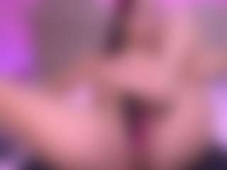 zoe-12's Live Sex Cam Show