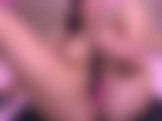 zoe-12's Live Sex Cam Show